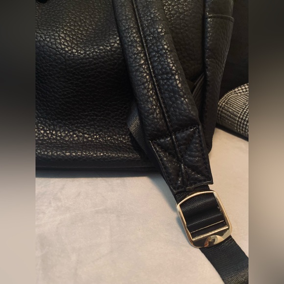 Womens Black Vegan Leather Multiple Compartment Backpack with Laptop Sleeve - Picture 2 of 2